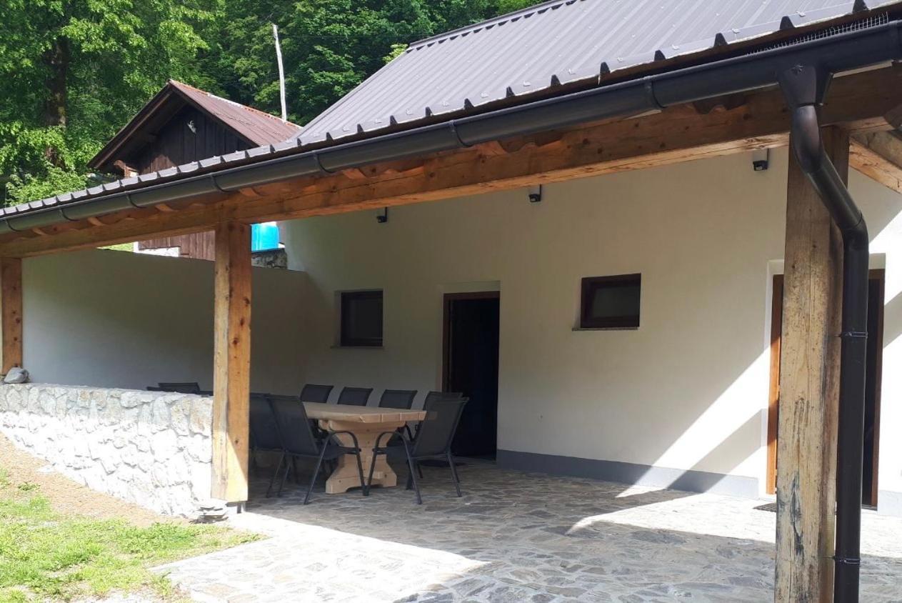 Posestvo Tmzek Villa Bovec Exteriör bild